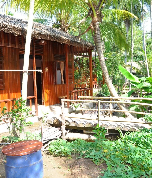 HOMESTAY – Deep Mekong River & Country